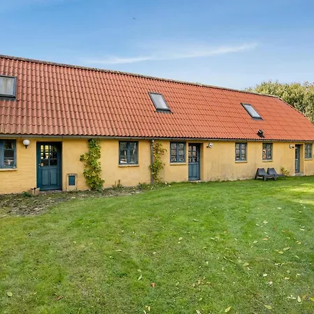 Апартаменты In With Wifi *